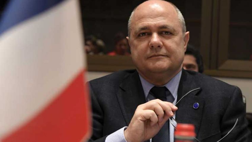 استقالة وزير الداخلية الفرنسي على خلفية فضيحة سياسية