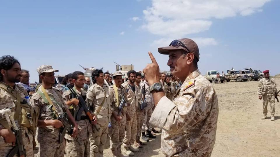 نجاة قائد اللواء 35 مدرع عدنان الحمادي من محاولة اغتيال بتعز.