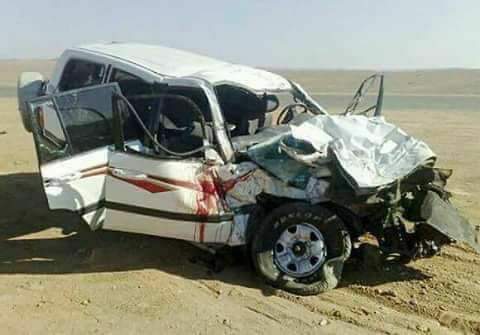حادث مروري على طريق العبر في صحراء حضرموت يودي بحياة مغتربين