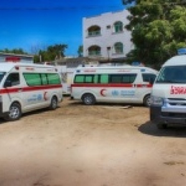 الصحة العالمية ترسل عيادات متنقلة وسيارات إسعاف لليمن