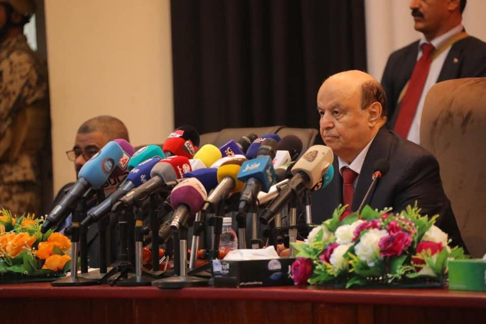 رئيس الجمهورية: سنعمل مع الجميع لتحقيق السلام في اليمن وسنسلك كل الطرق مهما كانت الصعوبات