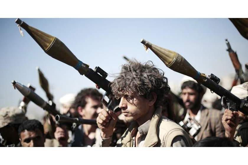 اشتباكات بين مسلحين حوثيين في مفرق شرعب غرب تعز