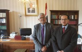 سفير اليمن لدى بريطانيا يلتقي الأمين العام والرئيس التنفيذي للغرفة التجارية العربية- البريطانية