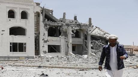 اليونيسيف :تحذر من إنهيار الخدمات الأساسية في اليمن