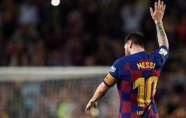برشلونة يسعى لإبقاء ”ميسي” مع النادي مدى الحياة