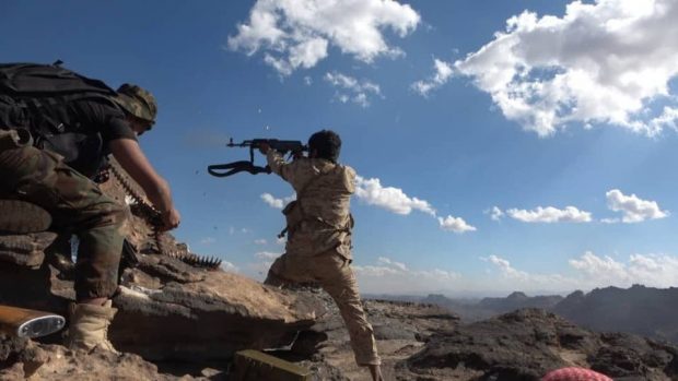 الجيش الوطني يخوض معارك ضارية مع الحوثيين على امتداد جبهات صنعاء والجوف والبيضاء