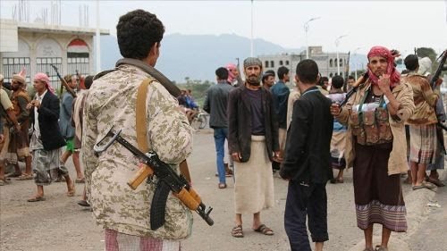 الصليب الأحمر: عشرات الآلاف من النازحين اليمنيين جراء القتال في الجوف
