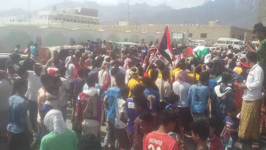 قوات الانتقالي تسيطر على محافظة سقطرى
