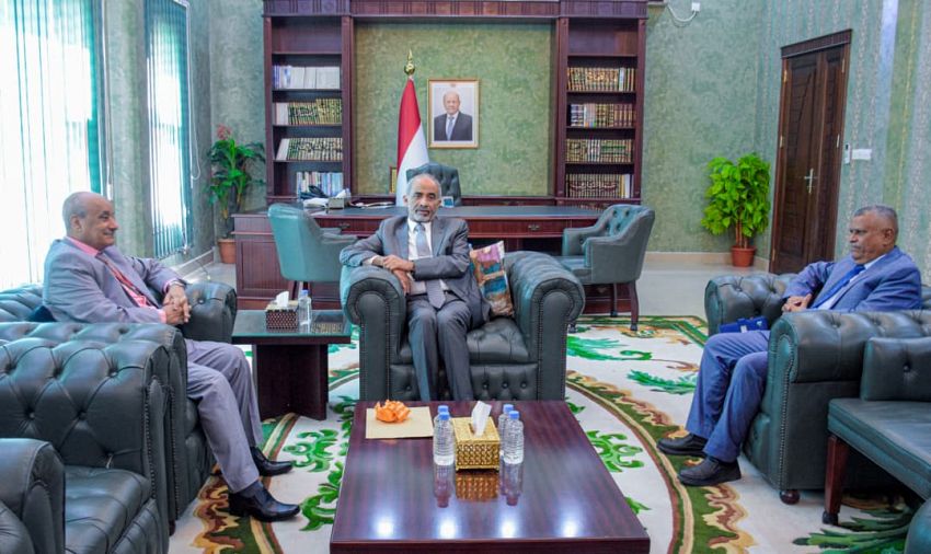 الفريق الصبيحي يلتقي أمين عام الحزب الاشتراكي اليمني الدكتور عبدالرحمن السقاف
