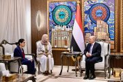 العليمي يؤكد أولوية إنهاء ملف الوكلاء في أي اتفاق مع إيران