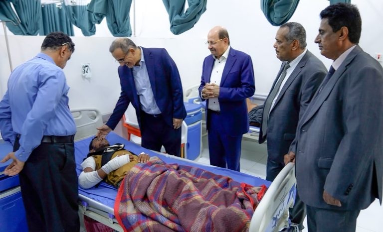 رئيس الوزراء يوجه برفع جاهزية المستشفيات والمرافق الصحية لمواجهة الاحتياجات الطبية الناجمة عن التطورات العسكرية
