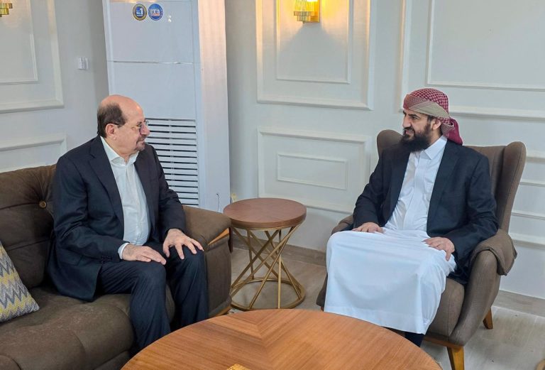 المحرّمي والزنداني يبحثان أولويات العمل الحكومي وتحسين الخدمات