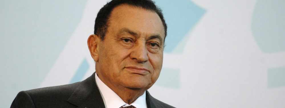إعادة التحقيق مع مبارك في قضية فساد
