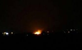 انفجارات قرب مطار دمشق وترجيحات غارة إسرائيلية