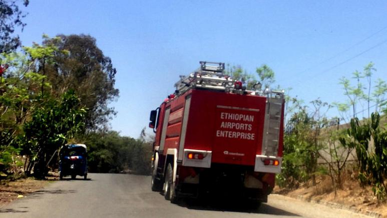 مقتل 157 شخصا في سقوط طائرة ركاب إثيوبية متجهة إلى نيروبي