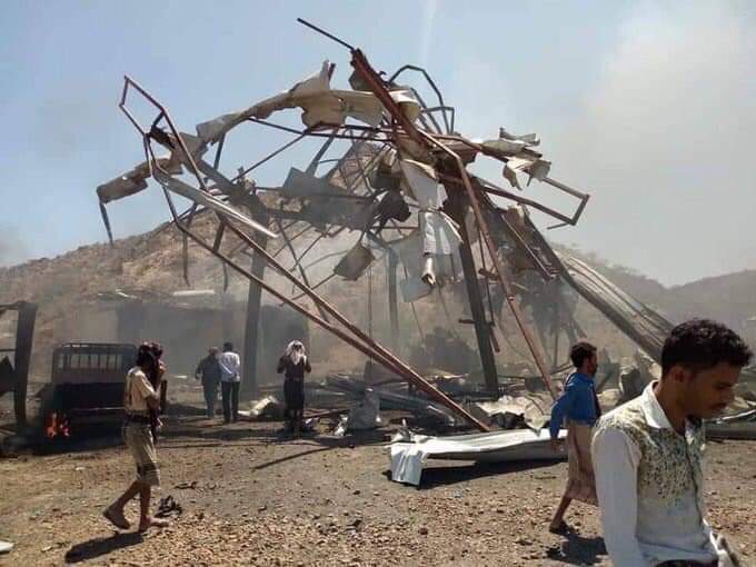 مقتل 9 مدنيين بينهم اطفال بقصف طيران التحالف شرق تعز