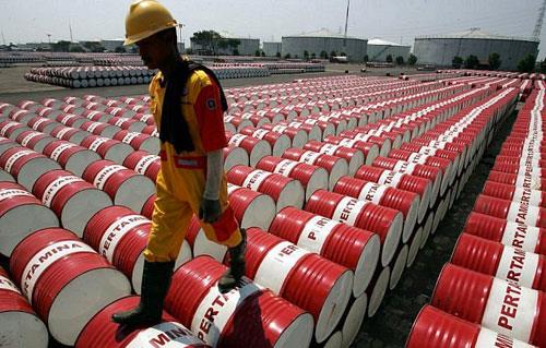 اليمن يدعو شركات النفط لاستئناف الإنتاج