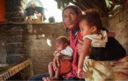 صحيفة أمريكية: الحوثيون يسرقون الطعام من أفواه الأطفال في اليمن