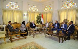 رئيس مجلس النواب يؤكد تمسك الشرعية اليمنية بخيار السلام المرتكز على المرجيعات الثلاث