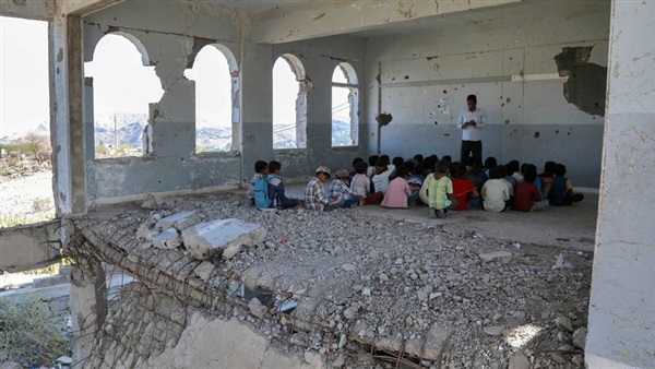 تقرير: 30 ألف انتهاك حوثي للتعليم في اليمن