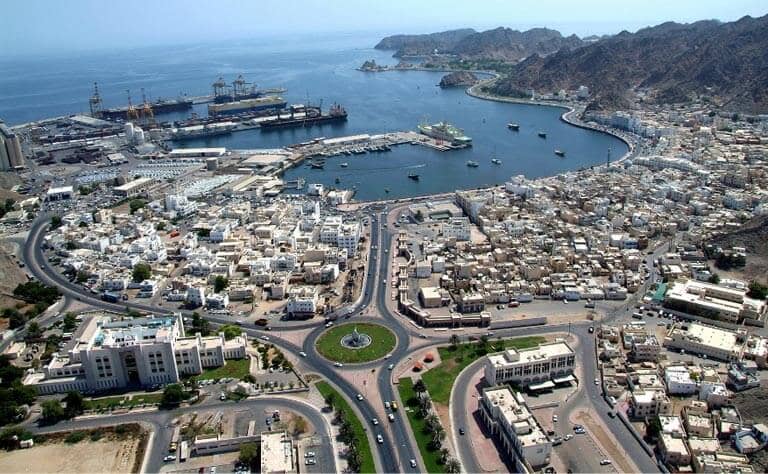 زيارات غير معلنة لعقد مباحثات سعوديّة عمانية بشأن اليمن
