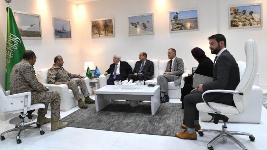 قائد القوات المشتركة للتحالف يلتقي المبعوث الأممي إلى اليمن