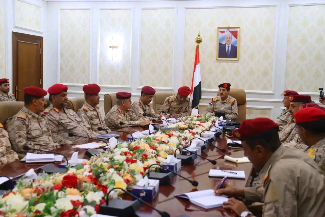 وزير الدفاع يطلق خطة لتطبيق نظام 