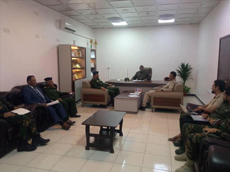 عدن: اجتماع طارئ لمناقشة دمج التشكيلات الأمنية وتنظيم الموارد البشرية