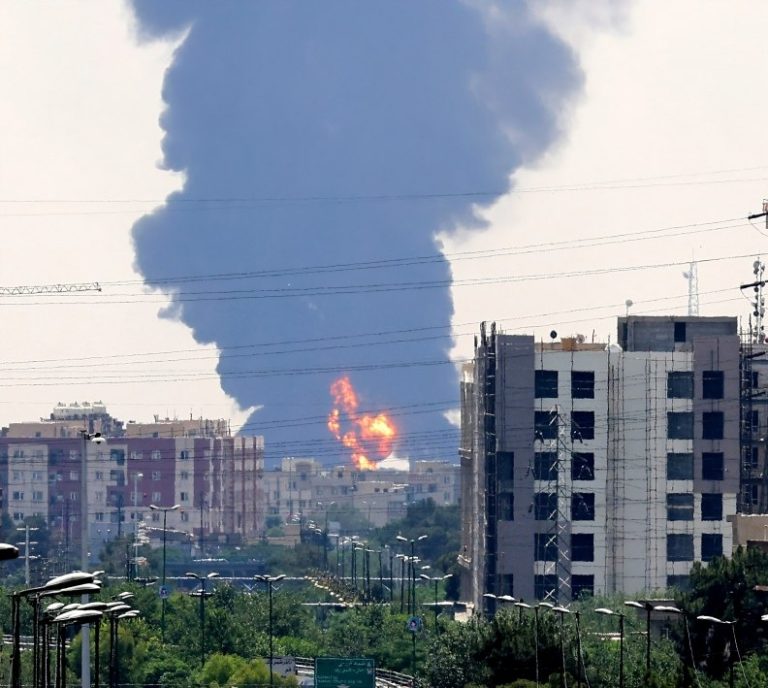 تعرف على أهم الأحداث والتفاصيل الساخنة لليوم الثاني للحرب الأميركية الإسرائيلية مع إيران