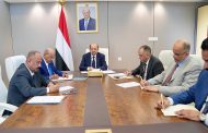الحكومة اليمنية تؤكد جاهزيتها لمواجهة تداعيات التصعيد الإقليمي