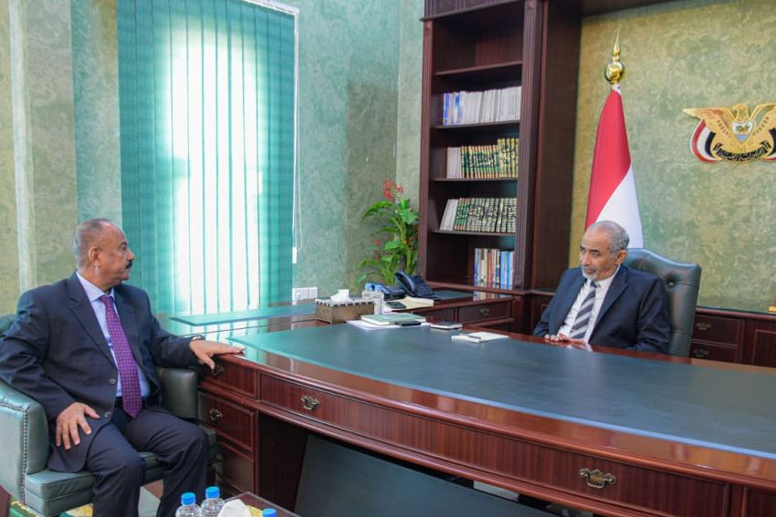 الصبيحي يوجه برفع جاهزية الموانئ البرية والبحرية والجوية