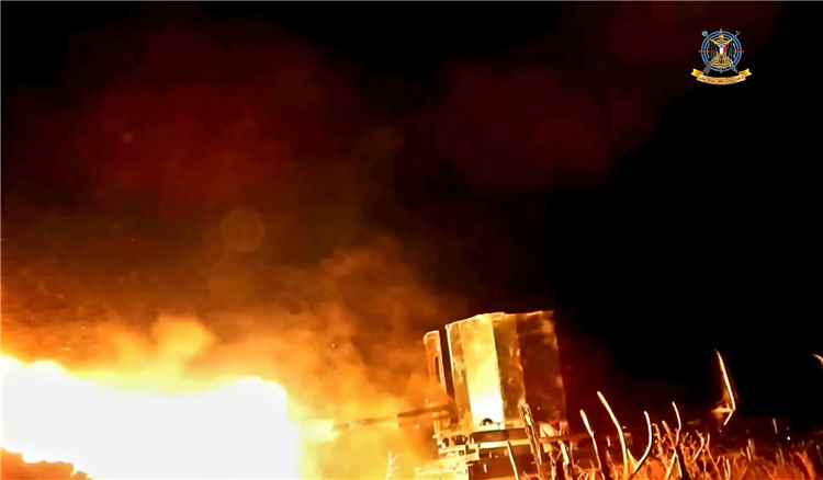 الضالع: مواجهات عنيفة بين القوات الحكومية وميليشيا الحوثي الإنقلابية