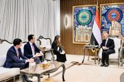رئيس مجلس القيادة: التعاطي مع الحوثيين كسلطة أمر واقع يعني شرعنة الحق الإلهي والعنصرية والسلاح خارج الدولة