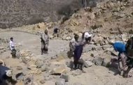الحوثيون يشقون طريقا غرب تعز لتعزيز إمداداتهم وفتح مسارات جديدة