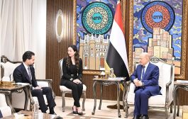رئيس مجلس القيادة: لا حصار على مطار صنعاء ولا تساهل مع أي تواطؤ جديد لانتهاك السيادة الوطنية