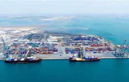 وزير النقل يوجه بإلزام الخطوط الملاحية بنقل حاويات التجار اليمنيين العالقة إلى ميناء عدن