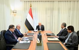 رئيس مجلس القيادة يطلق إجراءات شاملة لمكافحة التهريب وتقويض اقتصاد الحرب