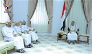 مخاوف حوثية تدفع الجماعة لإعادة تقييم علاقتها مع سلطنة عُمان