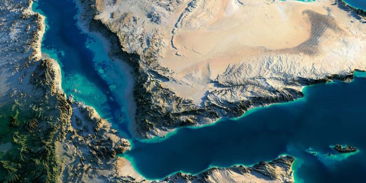 القوات المسلحة تُحكم سيطرتها على مواقع حاكمة بجبال كهبوب المطلة على باب المندب