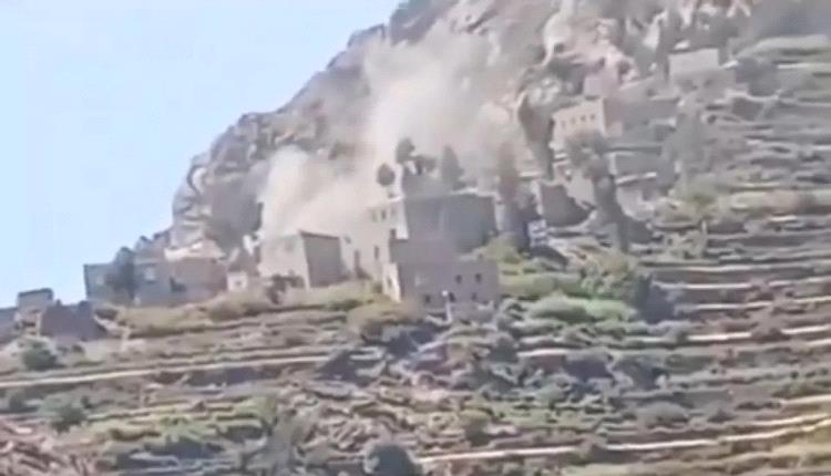 تعز… الحوثيون يكثفون في إرهابهم ضد المدنيين لاقتحام جبل صبر