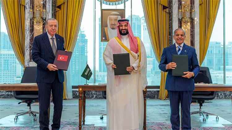 برئاسة السعودية…مسؤولون من الدول الموقعة على اتفاقية مكة يلتقون اليوم في طهران بمسؤولين إيرانيين